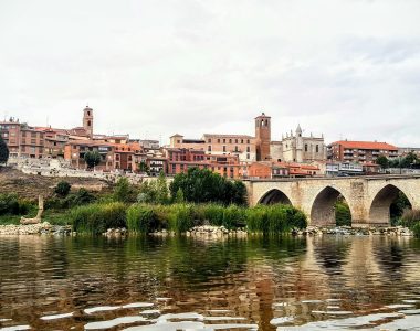 300 Campaña de Renta 2024: Deducciones autonómicas en Castilla y León