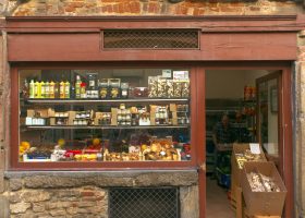 Modelo 165 de Hacienda: qué es, para qué sirve y sanciones por no presentarlo